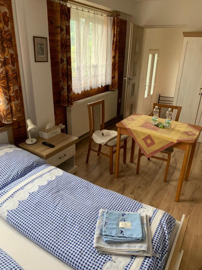 Privat Zelezny Brod Apartment Ngoại thất bức ảnh